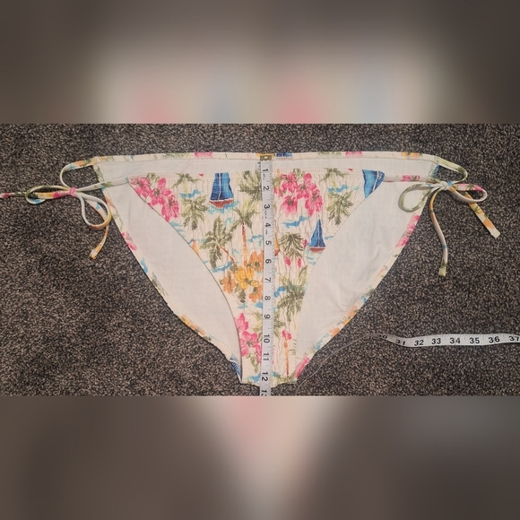 XXL Nwot Old Navy Floral Print Bikini Bottom - Picture 3 of 4